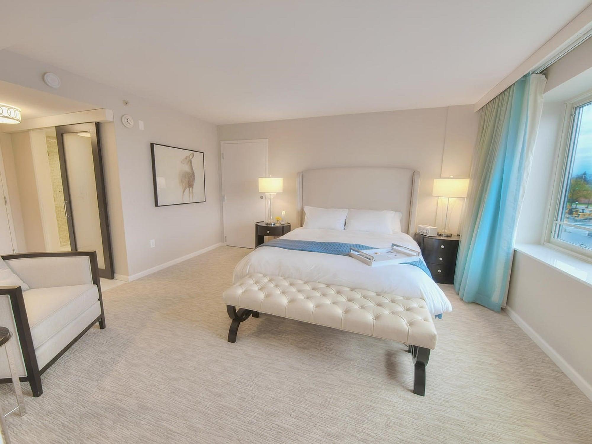 The H Hotel Midland Bagian luar foto
