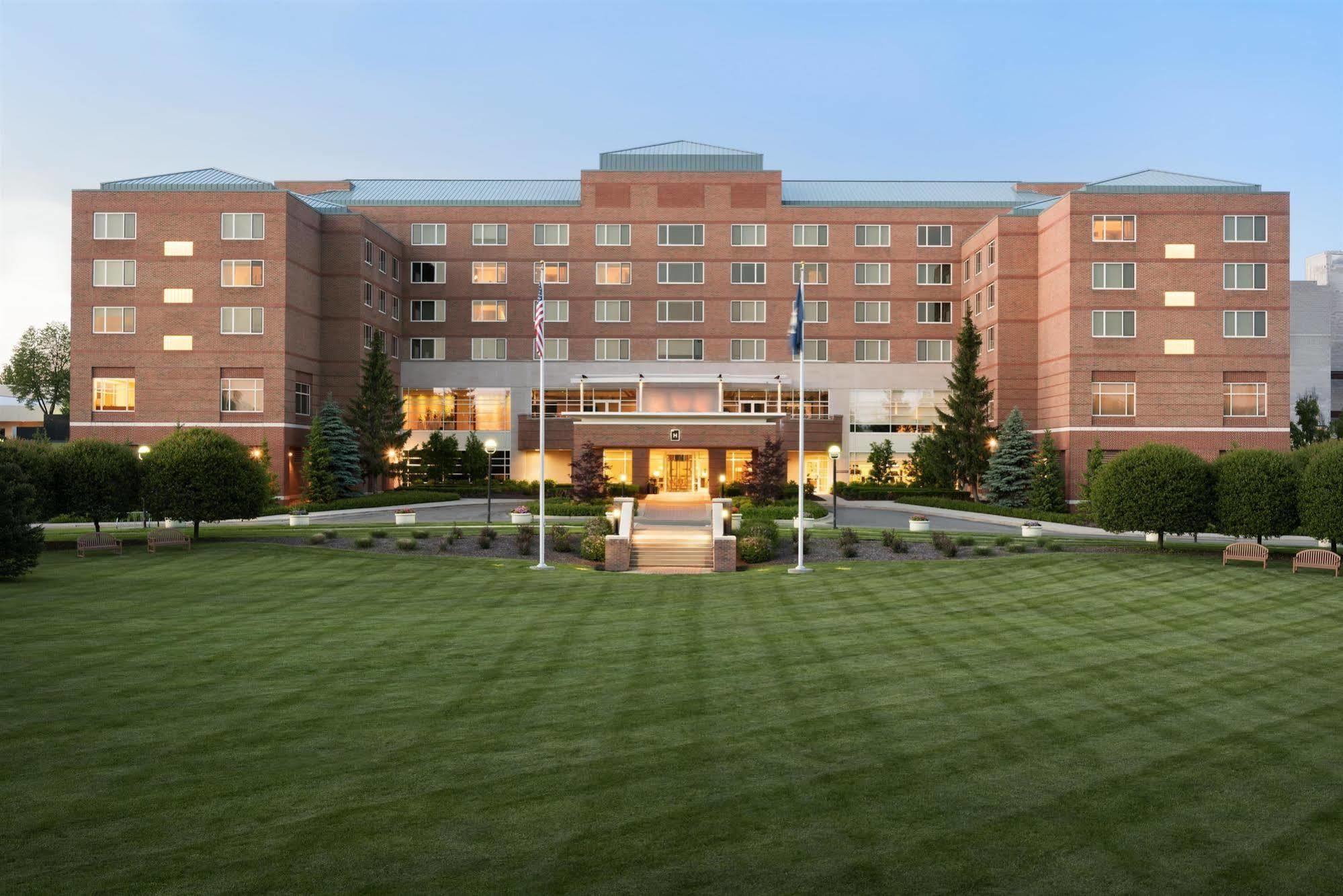The H Hotel Midland Bagian luar foto