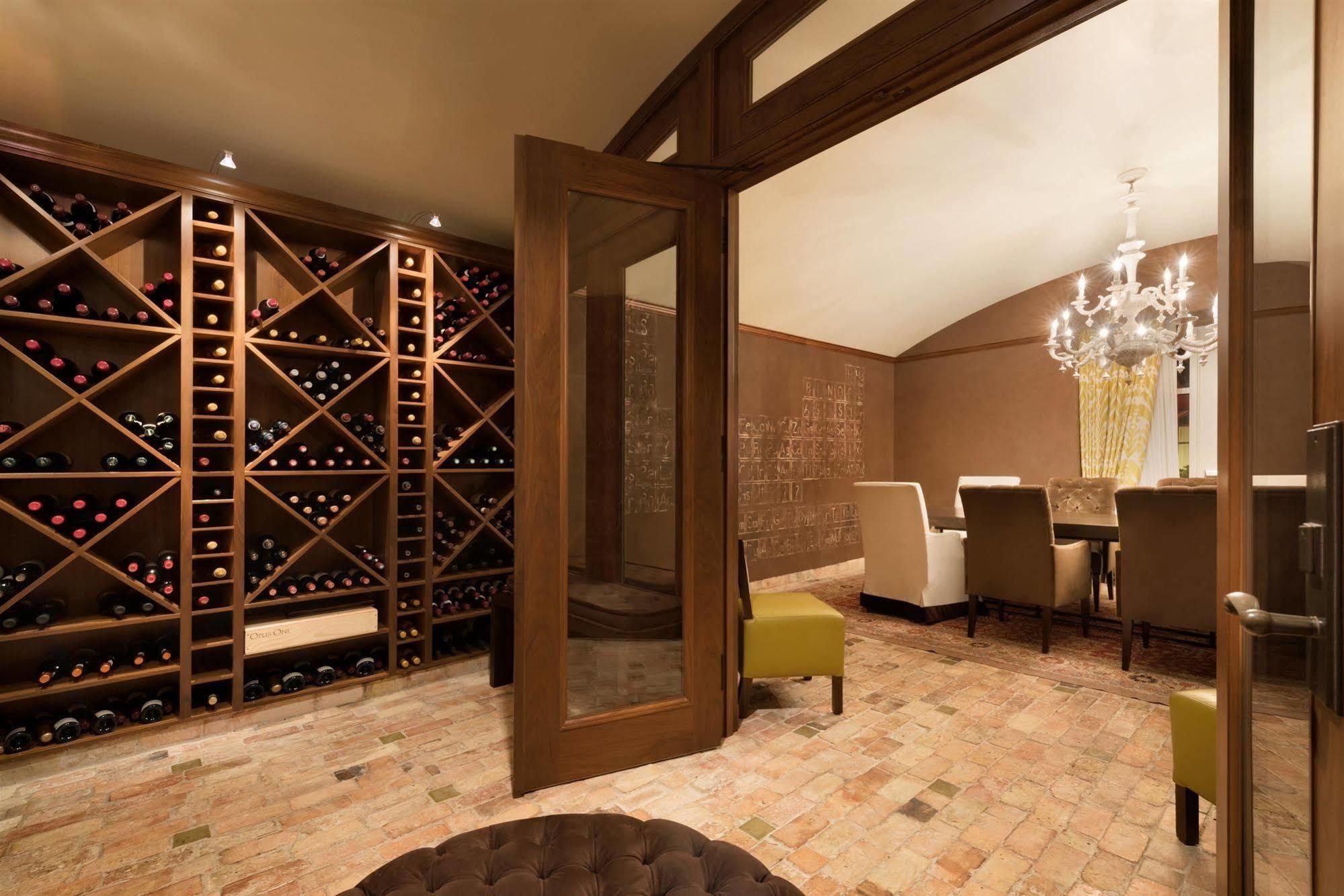 The H Hotel Midland Bagian luar foto