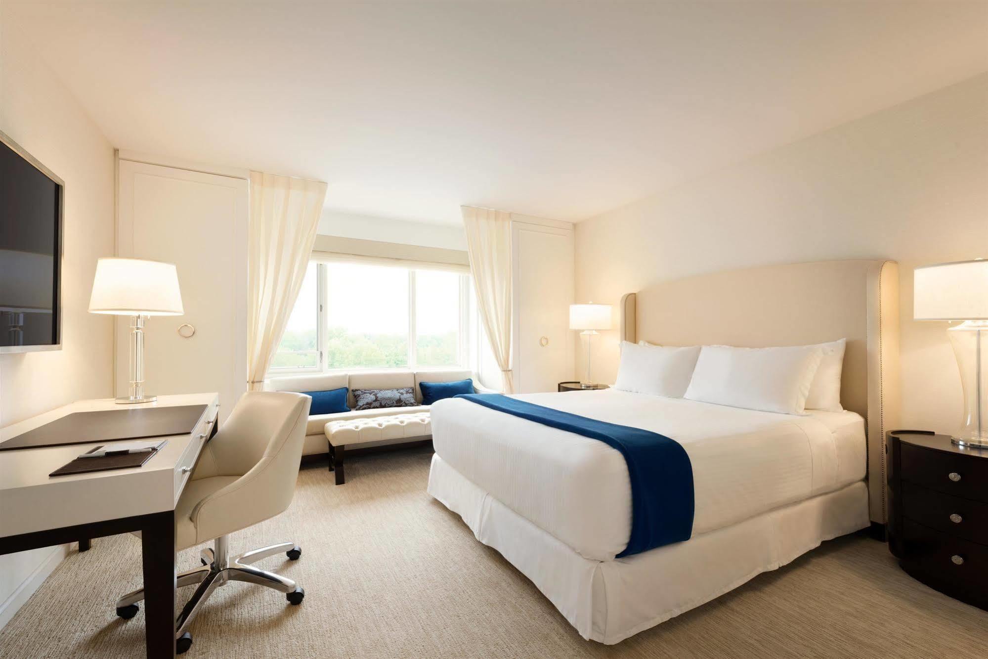 The H Hotel Midland Bagian luar foto